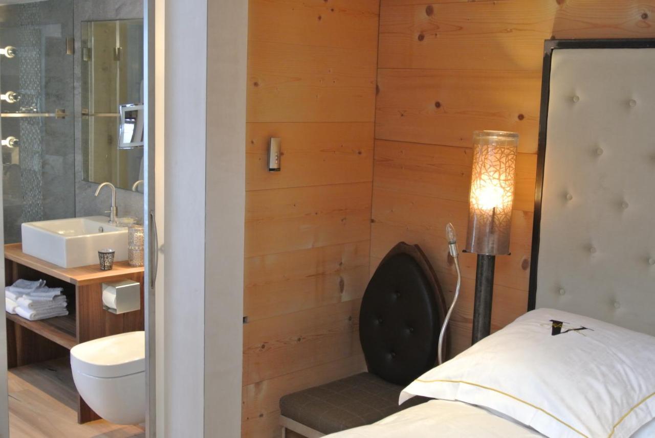 Backstage Hotel Chalet Rooms Zermatt Ngoại thất bức ảnh